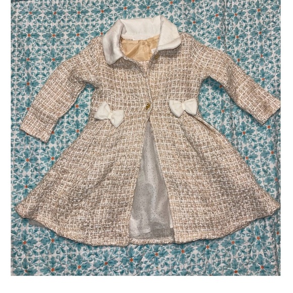 Elegant Cream Kids Sleeveless Dress & Coat with Bow Accents - Picture 2 of 5